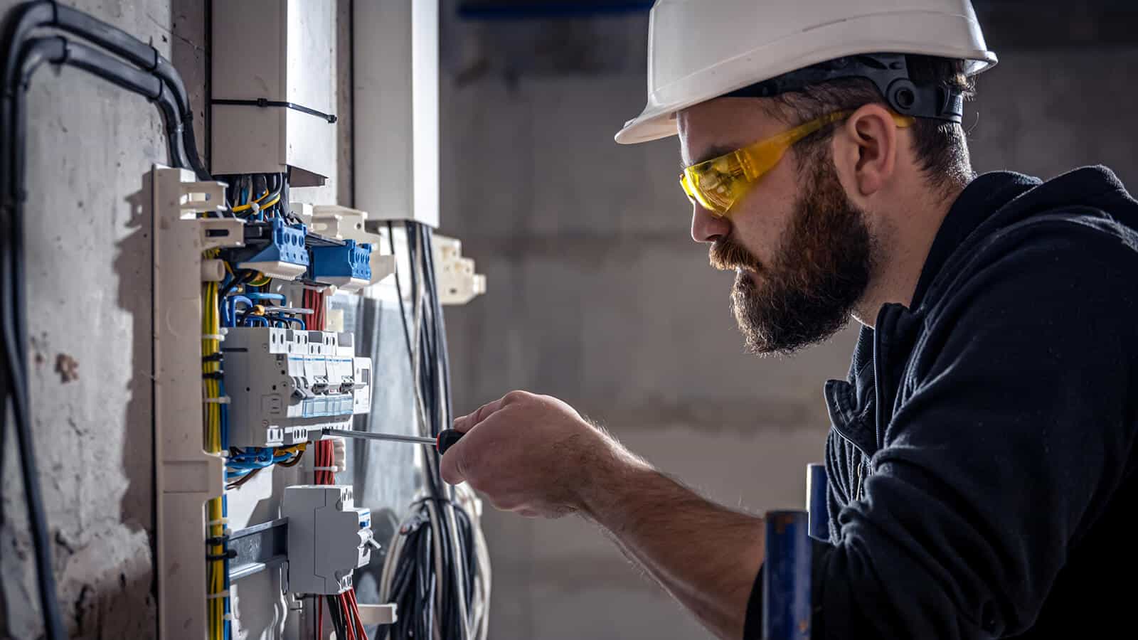 fabielectric multiservicios sevilla